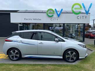 2018 Nissan LEAF - Thumbnail