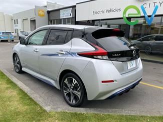 2018 Nissan LEAF - Thumbnail