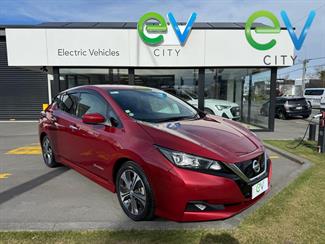 2018 Nissan LEAF - Thumbnail
