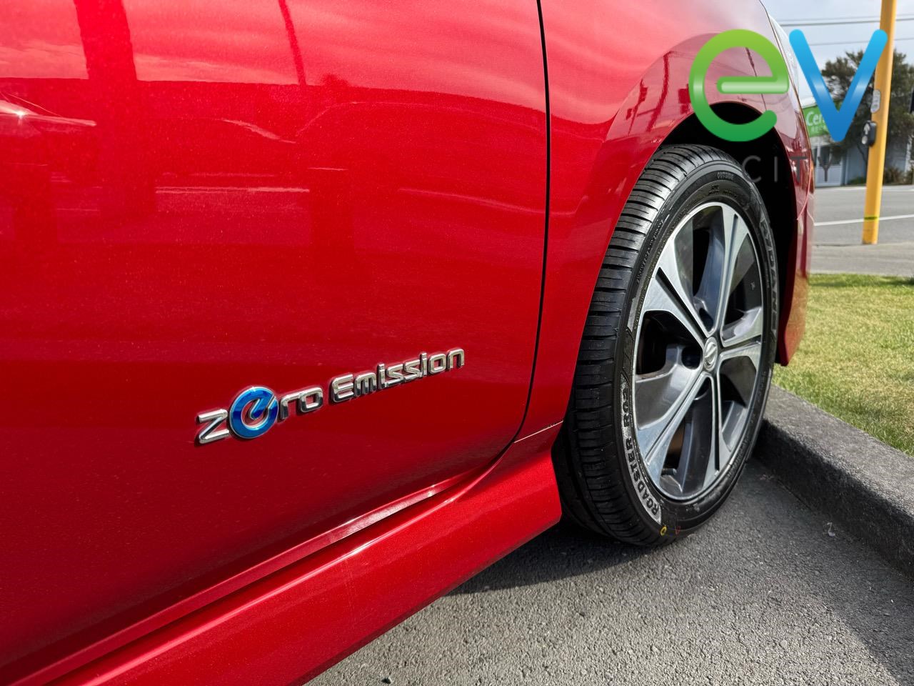 2018 Nissan LEAF