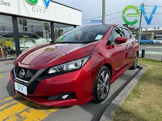 2018 Nissan LEAF - Thumbnail