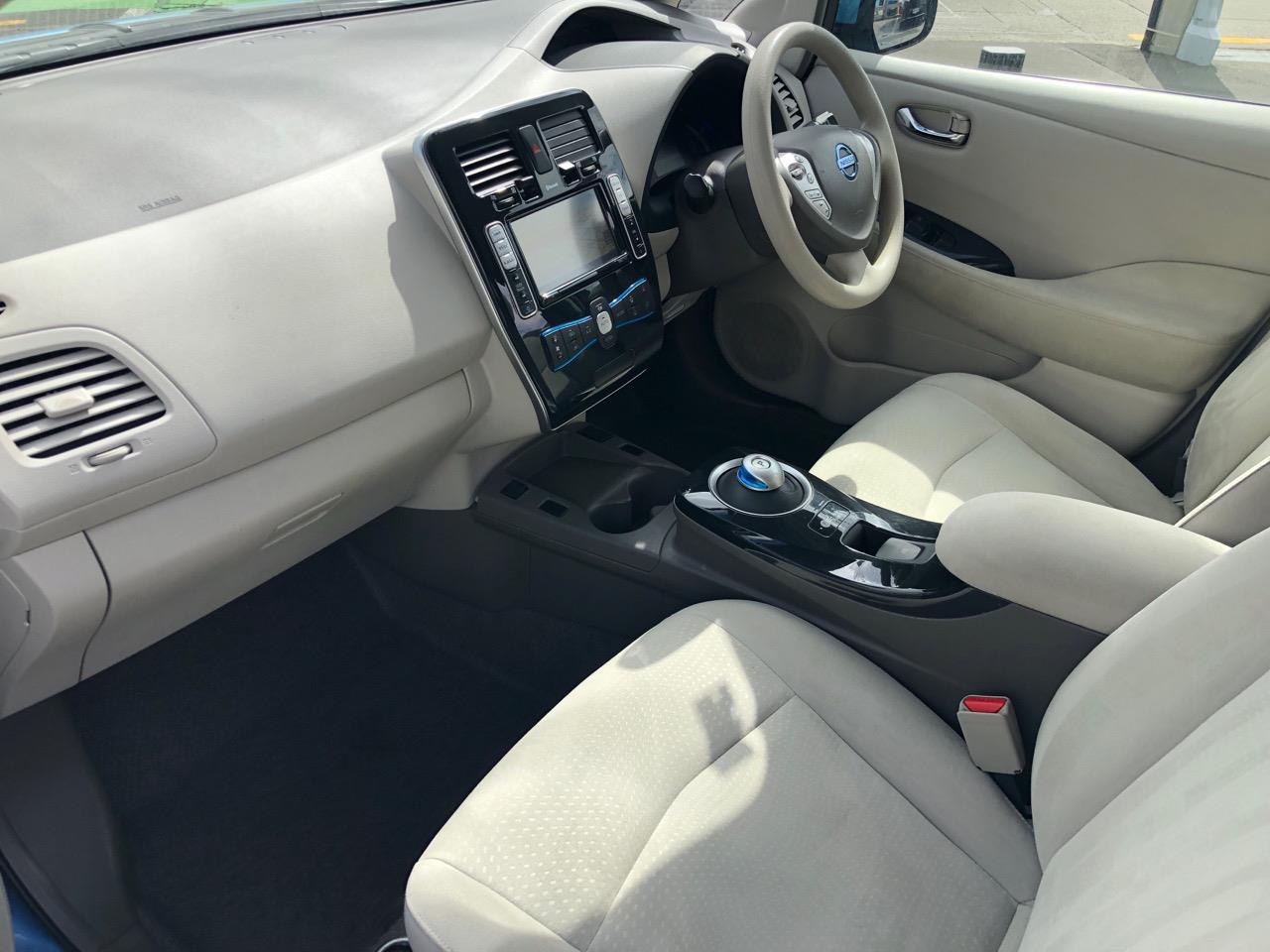 2011 Nissan LEAF