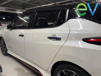 2020 Nissan LEAF - Thumbnail