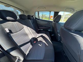 2020 Nissan LEAF - Thumbnail