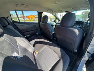 2020 Nissan LEAF - Thumbnail