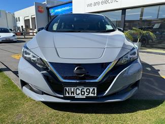 2020 Nissan LEAF - Thumbnail
