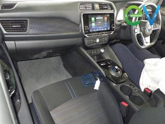2021 Nissan LEAF - Thumbnail
